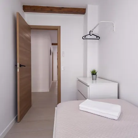 Lleo By Concept Flats * Valencia